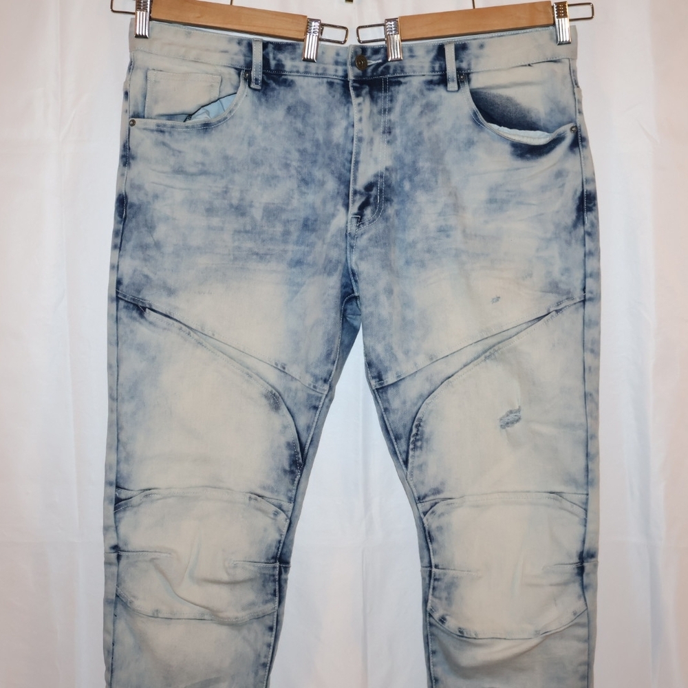Smoke Rise Distressed Moto Skinny Jeans - Picture 2 of 8